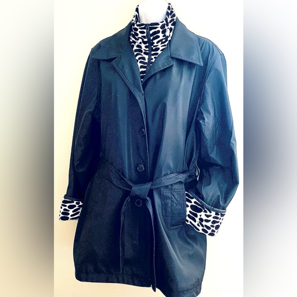 UTEX Design Lined Black Coat - Picture 3 of 11